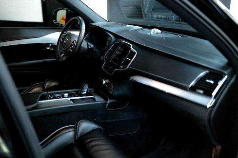 Used 2021 Volvo XC90 T8 R-Design w/ Advanced Package image 74