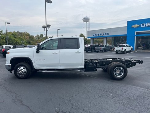 New 2026 Chevrolet Silverado 3500 LT w/ Convenience Package image 2