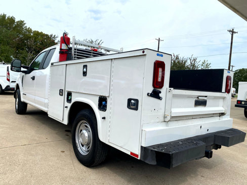 Used 2022 Ford F250 XL w/ Power Equipment Group image 12