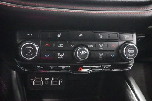 Used 2024 Dodge Durango GT image 27