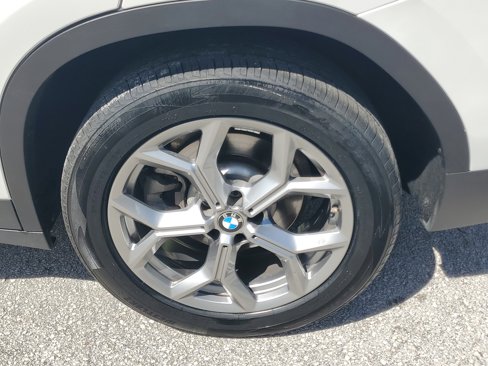Used 2024 BMW X4 xDrive30i image 7