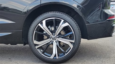 New 2025 Volvo XC60 B5 Ultra w/ Protection Package Premier image 34
