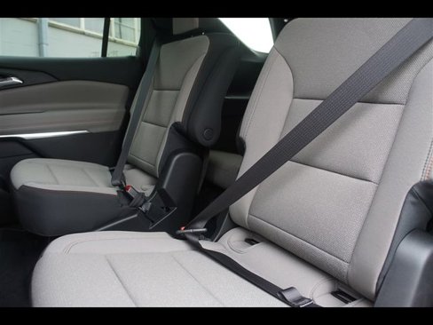 New 2026 Chevrolet Traverse LT image 8