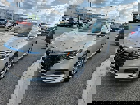 Used 2019 Honda Accord LX image 6