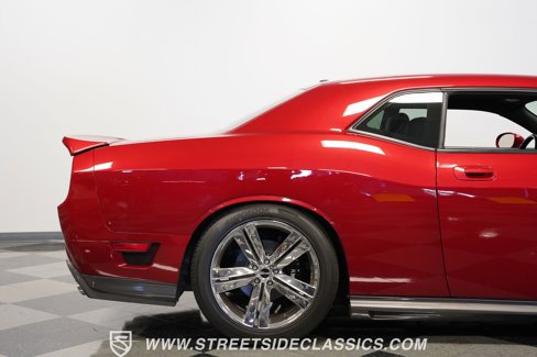 Used 2010 Dodge Challenger R/T w/ Sound Group image 29