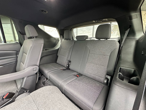 Used 2025 Chevrolet Traverse LT image 15