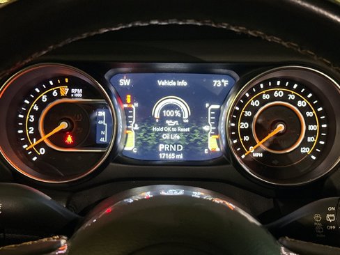 Certified 2021 Jeep Wrangler Unlimited Sahara image 24