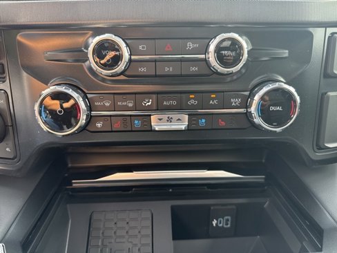 New 2026 Ford F250 Platinum image 15