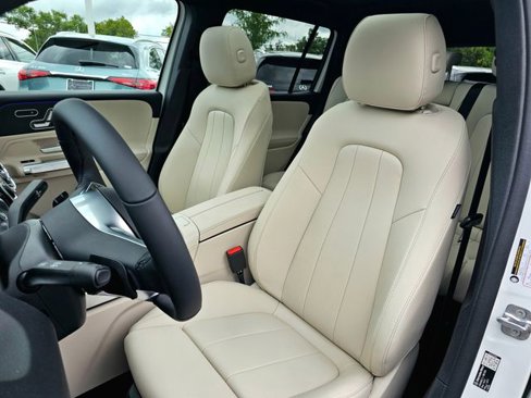 New 2026 Mercedes-Benz GLB 250 4MATIC image 18
