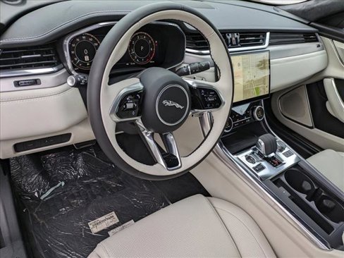 New 2024 Jaguar XF R-Dynamic SE image 2