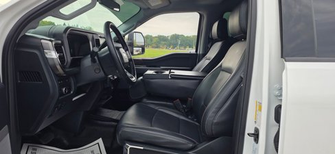 Used 2024 Ford F350 Lariat w/ Black Appearance Package image 21