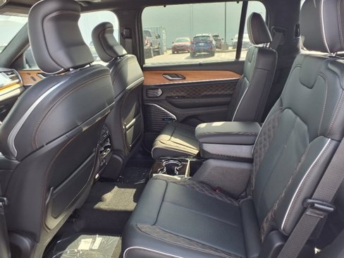 New 2025 Jeep Grand Cherokee L Summit image 24