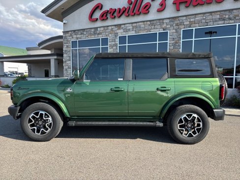 Used 2022 Ford Bronco Outer Banks image 2