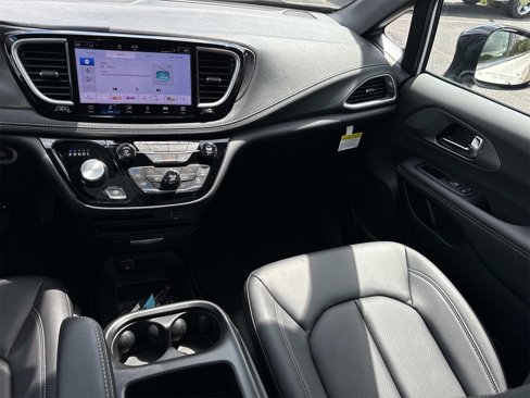 New 2026 Chrysler Pacifica Select image 19
