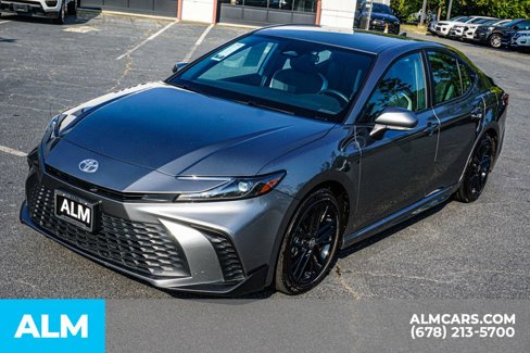 Used 2025 Toyota Camry SE image 15
