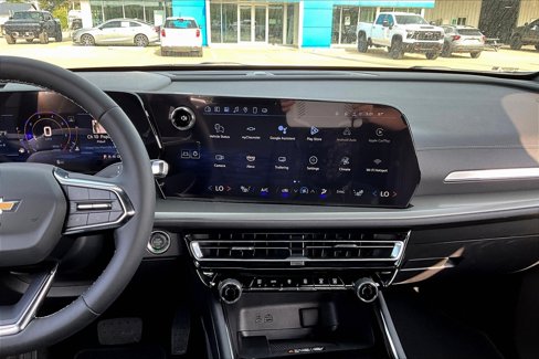 New 2025 Chevrolet Traverse LT w/ Driver Confidence Package image 7