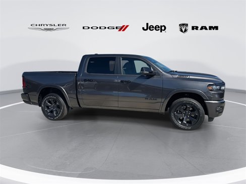 New 2026 RAM 1500 4x4 Crew Cab image 2