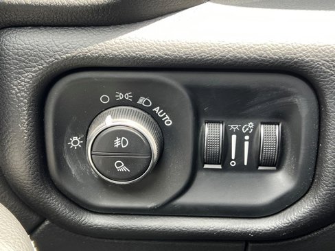 New 2025 RAM 2500 Laramie image 24