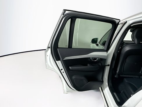 Used 2024 Volvo XC90 B5 Core image 27