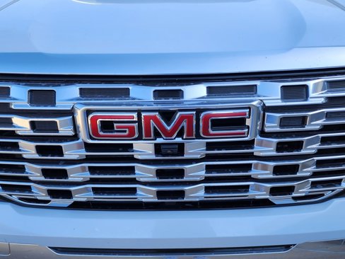 New 2026 GMC Terrain Denali image 10
