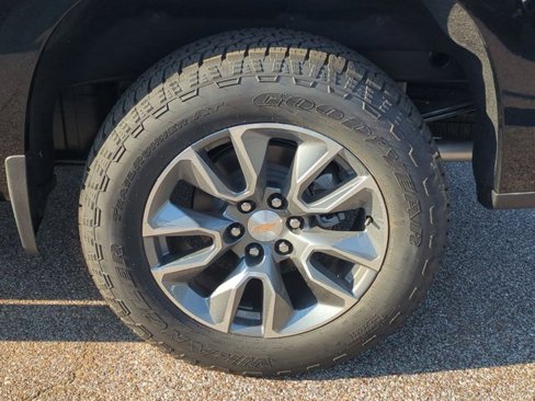 New 2026 Chevrolet Silverado 1500 LT image 32