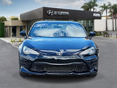 Used 2017 Toyota 86 image 8
