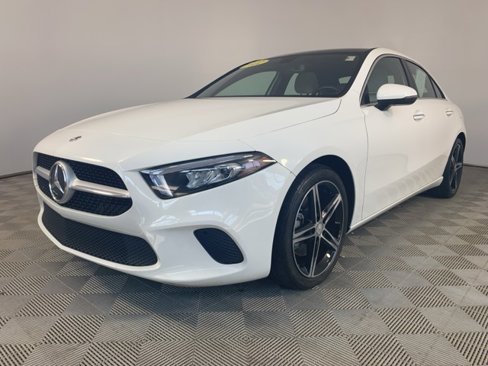 Used 2022 Mercedes-Benz A 220 4MATIC image 3