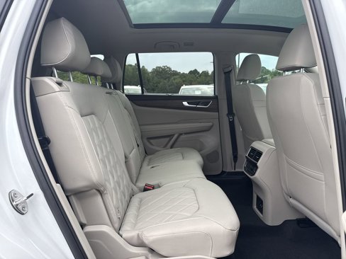 New 2025 Volkswagen Atlas SEL Premium R-Line image 18