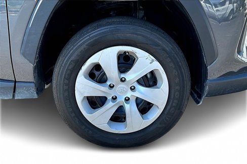 Used 2024 Toyota RAV4 LE image 30