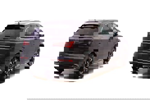 Certified 2025 Audi Q5 2.0T Premium Plus w/ Premium Plus Package image 8