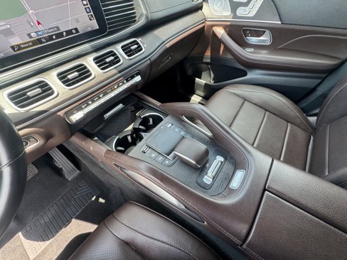 Used 2021 Mercedes-Benz GLS 450 4MATIC image 28