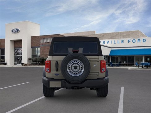 New 2025 Ford Bronco 4-Door image 5