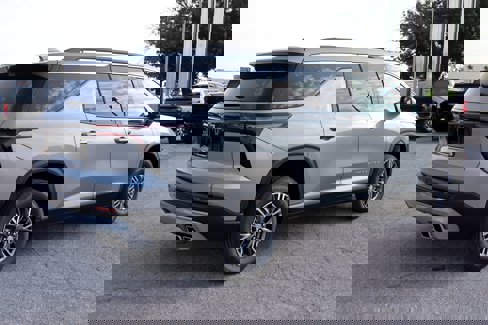 New 2026 Chevrolet Traverse LT w/ Driver Confidence Package image 4