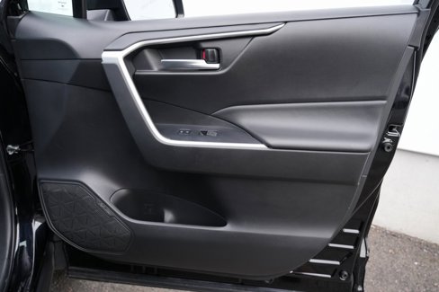Used 2023 Toyota RAV4 XLE image 30