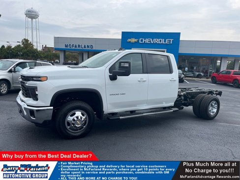 New 2026 Chevrolet Silverado 3500 LT w/ Convenience Package image 1