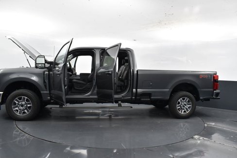 New 2026 Ford F250 Lariat image 41