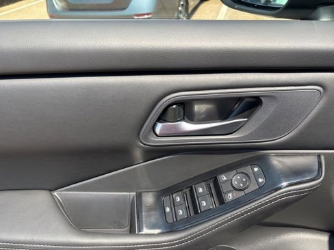 New 2026 Nissan Rogue SV image 11