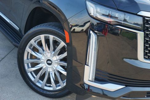Used 2021 Cadillac Escalade Premium Luxury w/ LPO, Illumination Package image 5