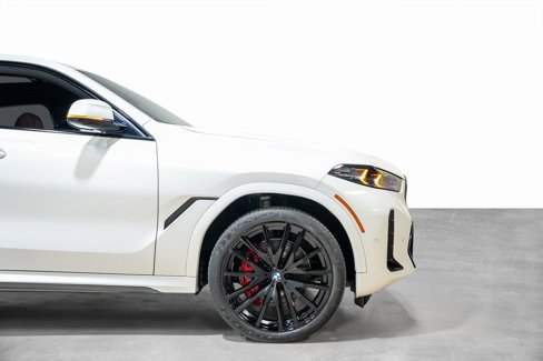 Used 2024 BMW X6 xDrive40i w/ M Sport Professional Package image 22