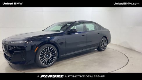 New 2026 BMW 750e xDrive w/ Executive Package image 4