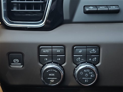 New 2026 GMC Sierra 2500 Denali w/ Denali Reserve Package image 23