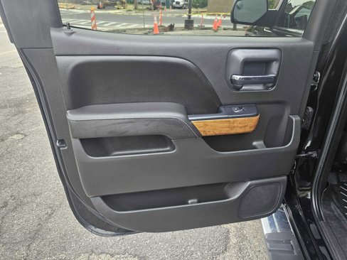 Used 2017 Chevrolet Silverado 1500 High Country image 10