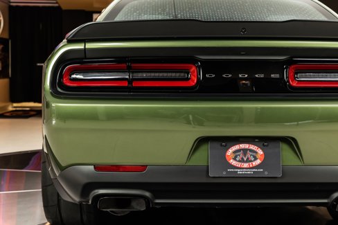 Used 2018 Dodge Challenger SRT Demon w/ Demon Vehicle Storage Package image 33
