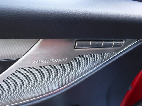 Used 2025 Jaguar F-PACE R-Dynamic S image 16