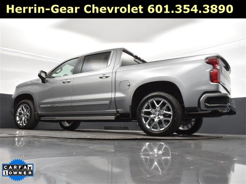 Used 2024 Chevrolet Silverado 1500 High Country w/ High Country Premium Package image 35