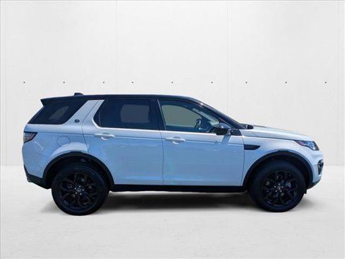 Used 2018 Land Rover Discovery Sport HSE image 4