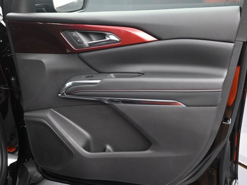 New 2026 Chevrolet Traverse Z71 w/ Driver Confidence Package image 8
