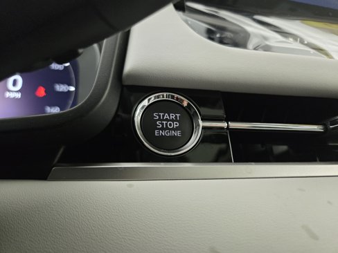 New 2025 Mitsubishi Outlander SE image 26