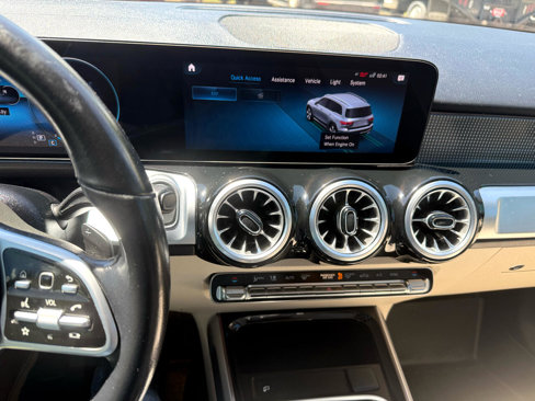 Used 2023 Mercedes-Benz GLB 250 4MATIC image 19