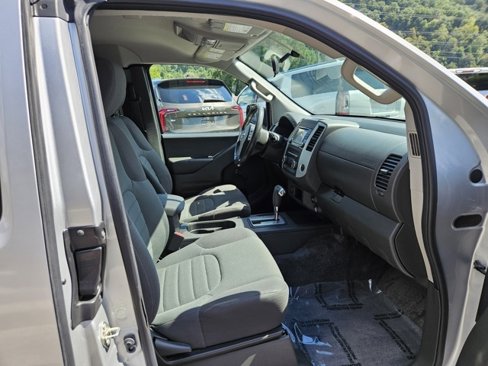 Used 2017 Nissan Frontier S image 12